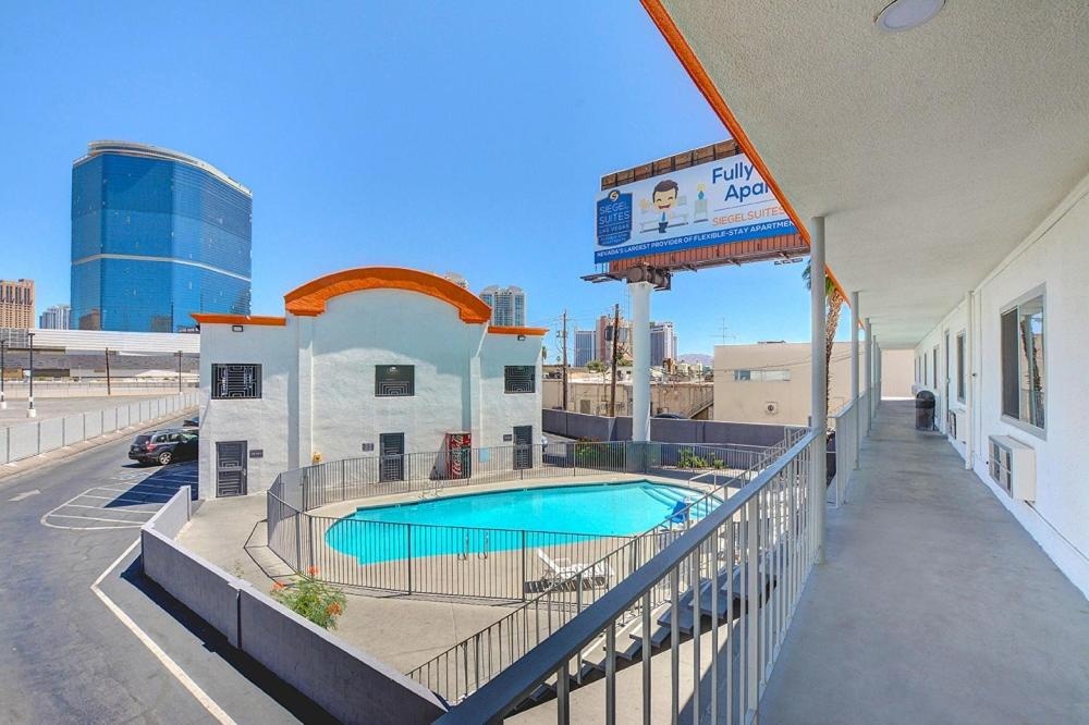 Siegel Select Convention Center Main image